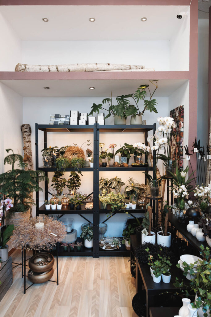 Stimmungsvoller Eindruck aus dem Floristikladen von Rose & Co